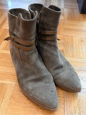 Italeau Women Donata Suede Belted Italy Handmade Zip Ankle Boots